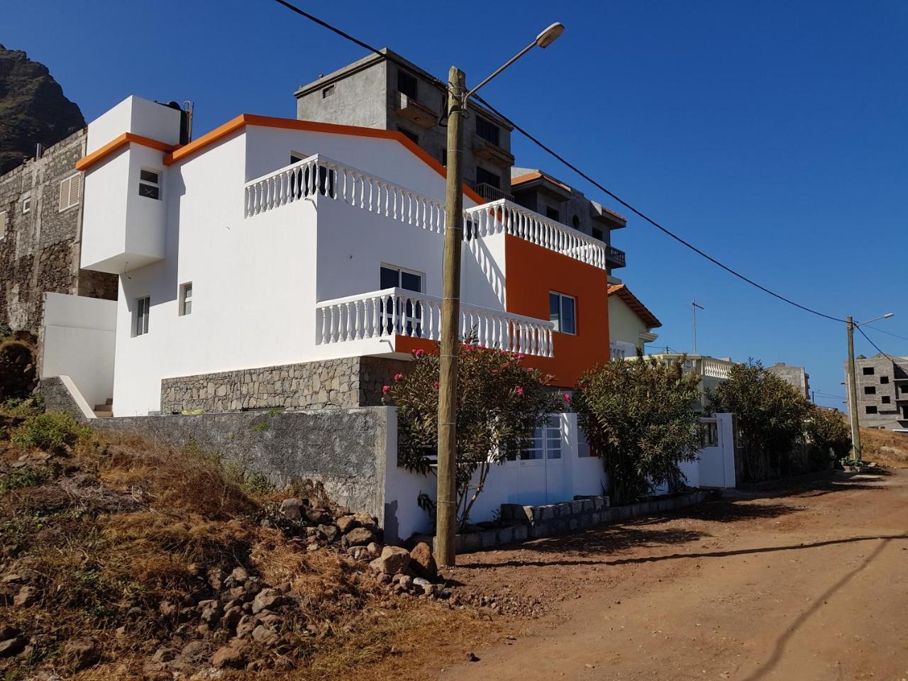 Chez Jumpy Hotel Ponta Do Sol Exterior foto